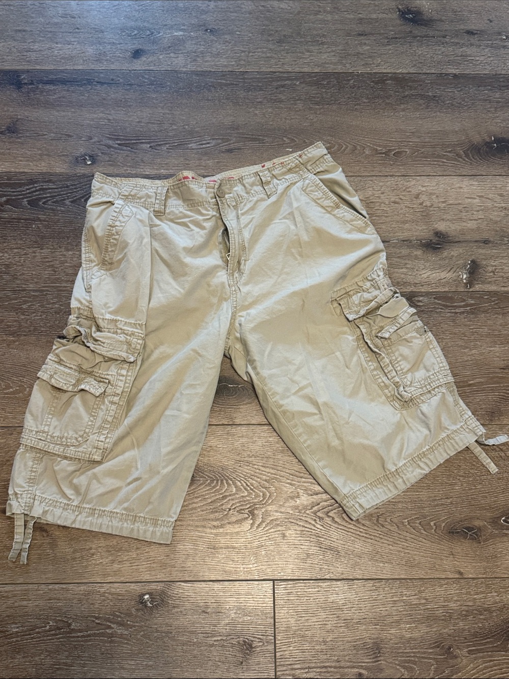 Union bay khaki cargo shorts 34